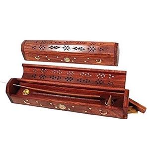 🧘🏽‍♀️🤲🏼 Carved Wooden Incense Burner w/ Sticks